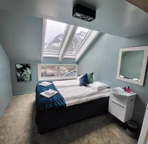 Hotelli Brygga Restaurant And Rooms