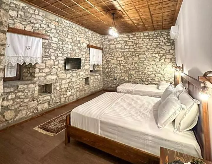 هتل Koroni Boutique