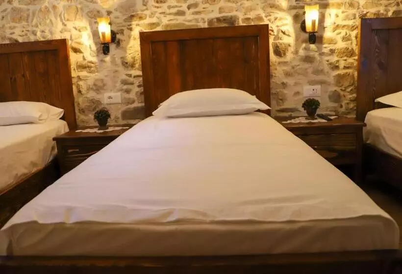 هتل Koroni Boutique