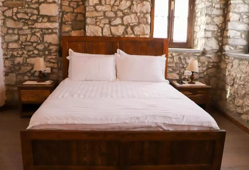 هتل Koroni Boutique