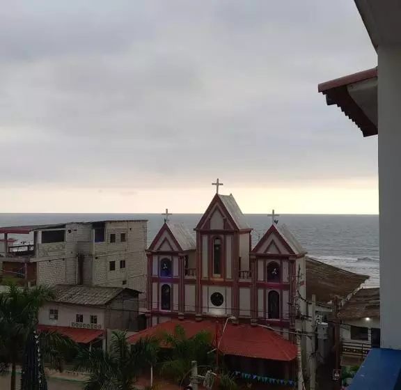 ホテル Monatañita Hugos Place