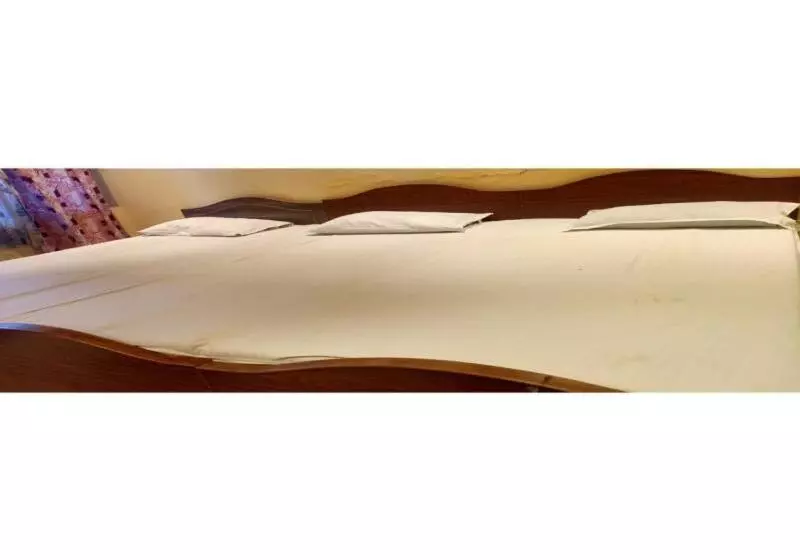 ホテル New Sarnath Guest House