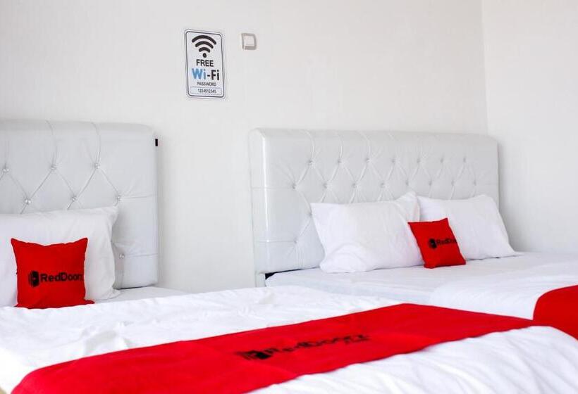 בית מלון כפרי Reddoorz Syariah Near Kawasan Wisata Gunung Prau Dieng