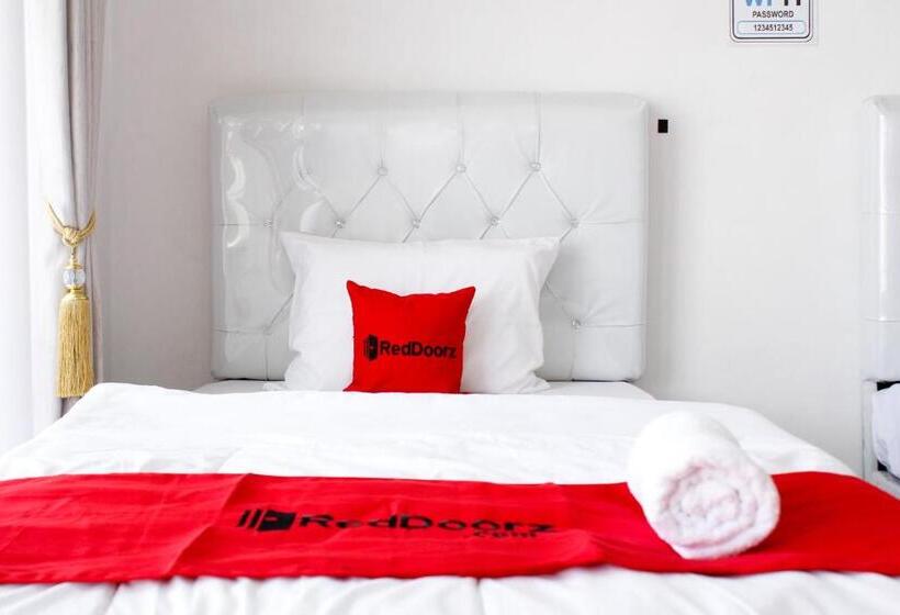 בית מלון כפרי Reddoorz Syariah Near Kawasan Wisata Gunung Prau Dieng