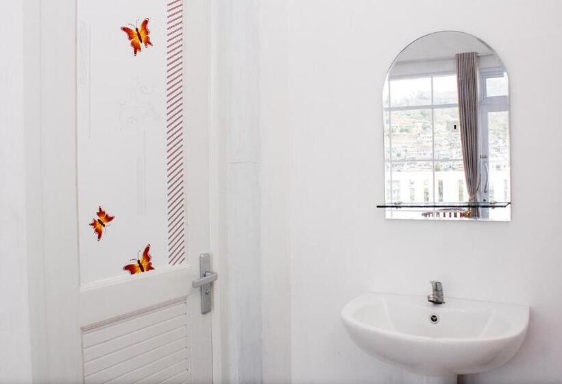 בית מלון כפרי Reddoorz Syariah Near Kawasan Wisata Gunung Prau Dieng