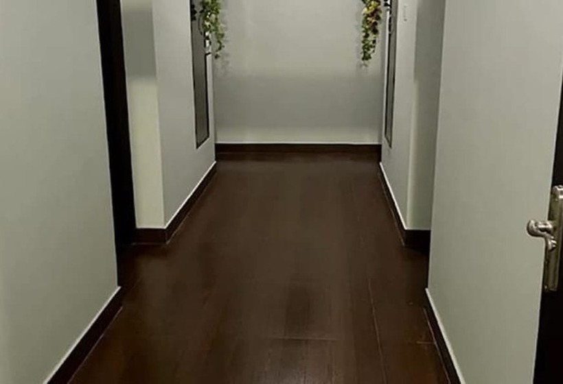 Fabhotel Sri Guhan Eiite