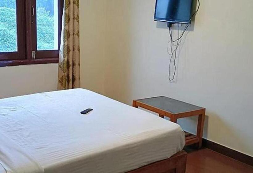 Fabhotel Sri Guhan Eiite