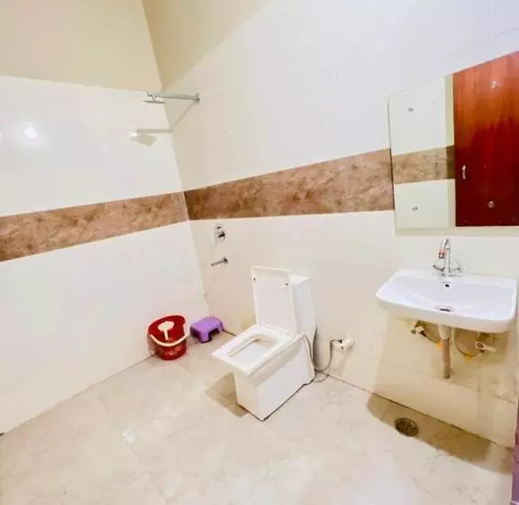 هتل The Ornate Stay Agra