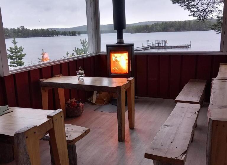 پانسیون Sevetin Baari & Guesthouse