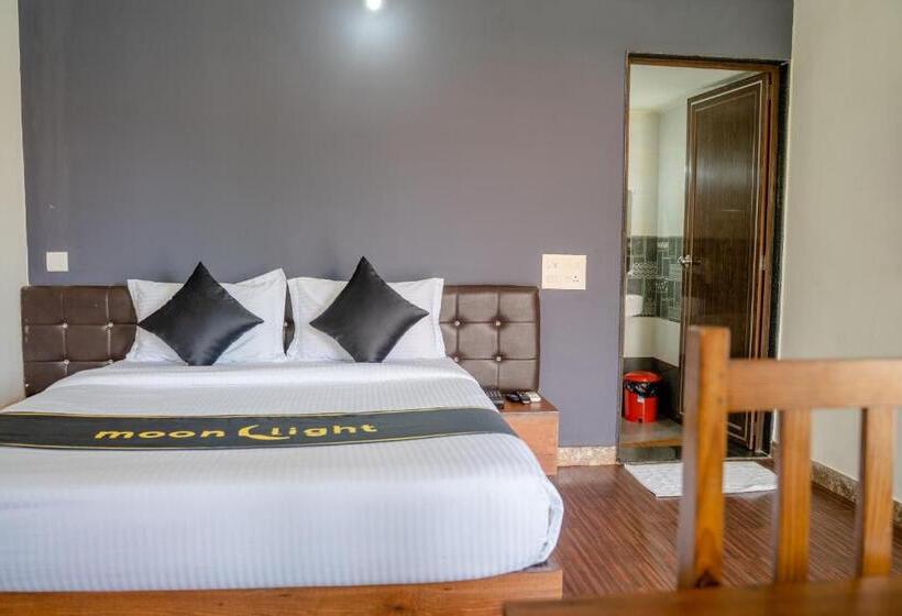 Resort Dhanrains Moonlight Retreat Cottages