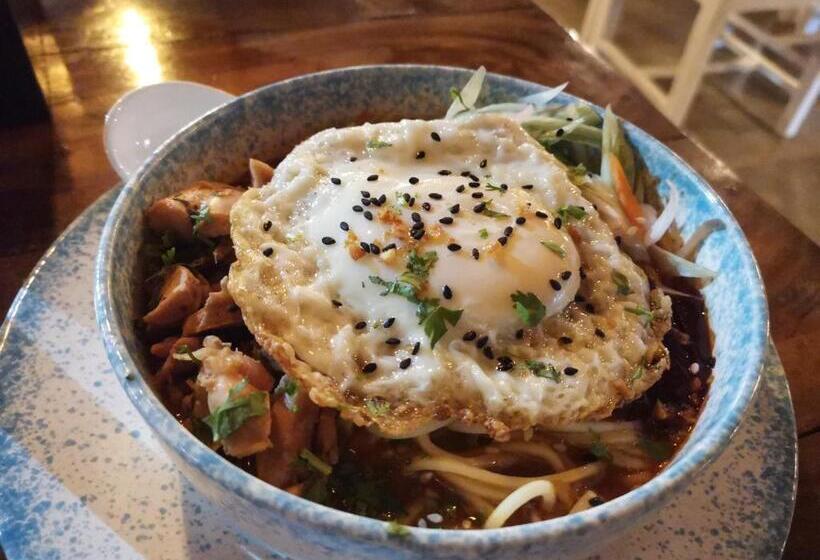 Resort Dhanrains Moonlight Retreat Cottages