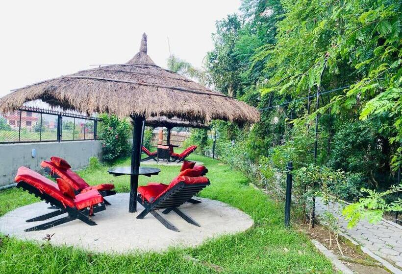 استراحتگاه Motherland Sauraha