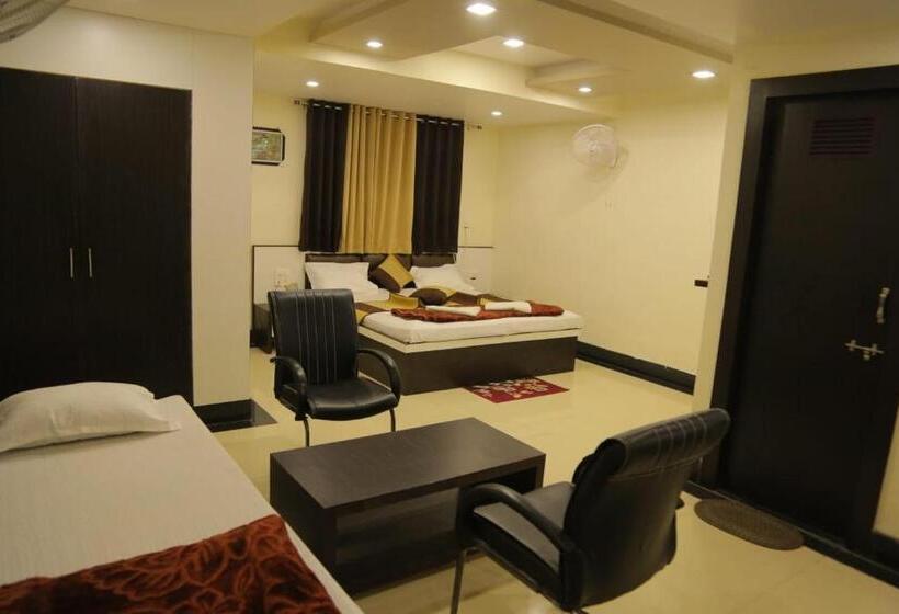 Venus Hotel 5 Minute Walking Distance From Dargah
