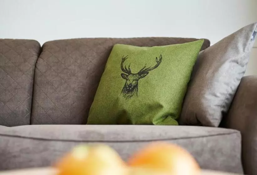 Wirt Z´uttlau Familienhotel Höng