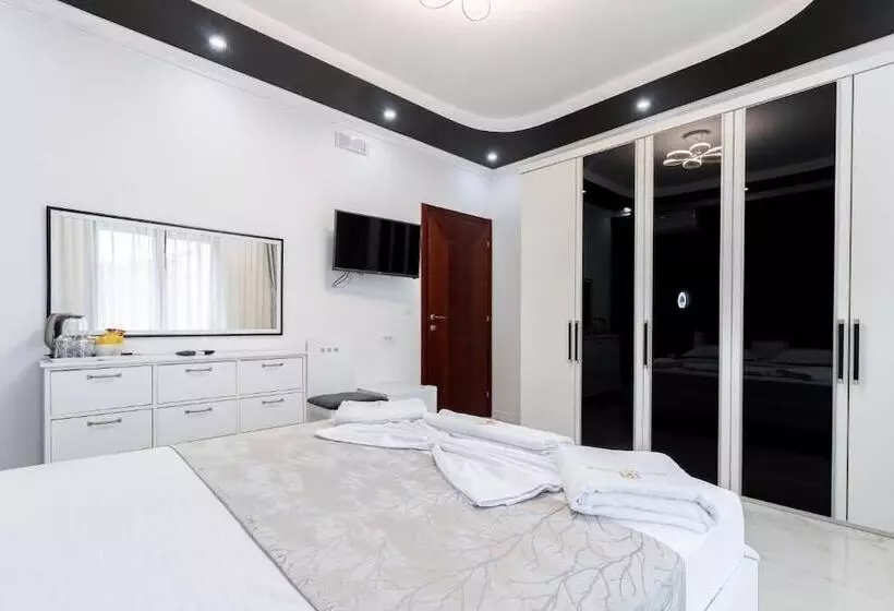Apart Hotel President