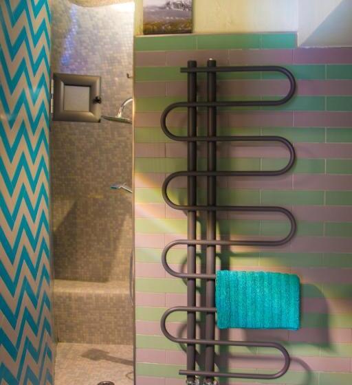 تختخواب و صبحانه Alma Megaris