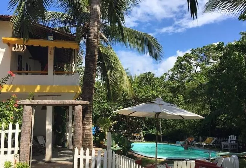 簡易ホテル Pousada E Restaurante Tabuba Beach