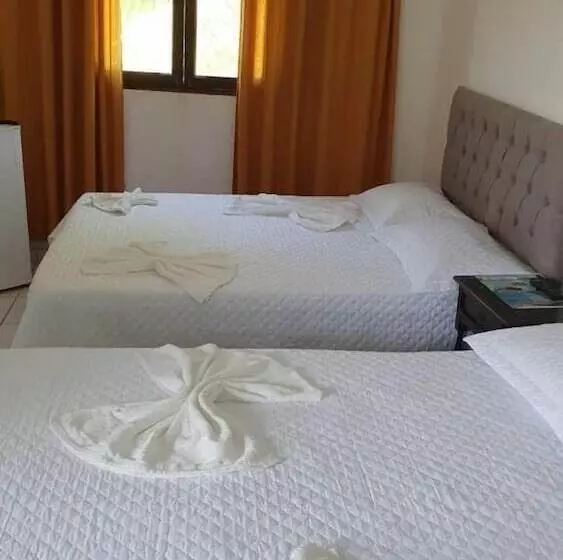 簡易ホテル Pousada E Restaurante Tabuba Beach