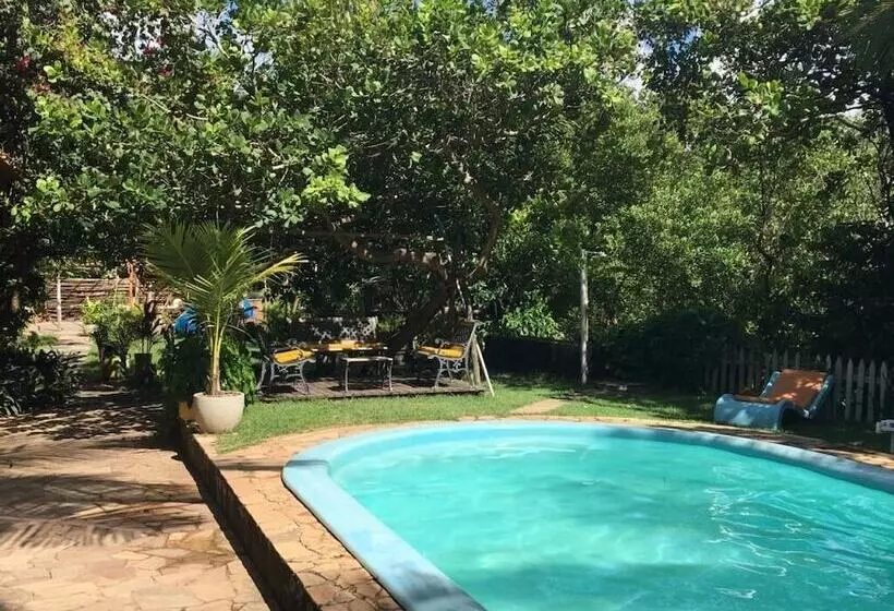 簡易ホテル Pousada E Restaurante Tabuba Beach