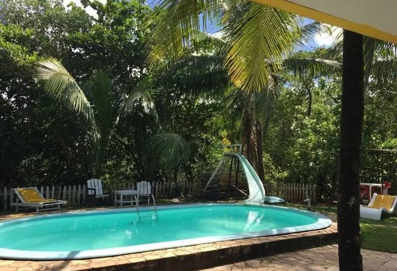 簡易ホテル Pousada E Restaurante Tabuba Beach