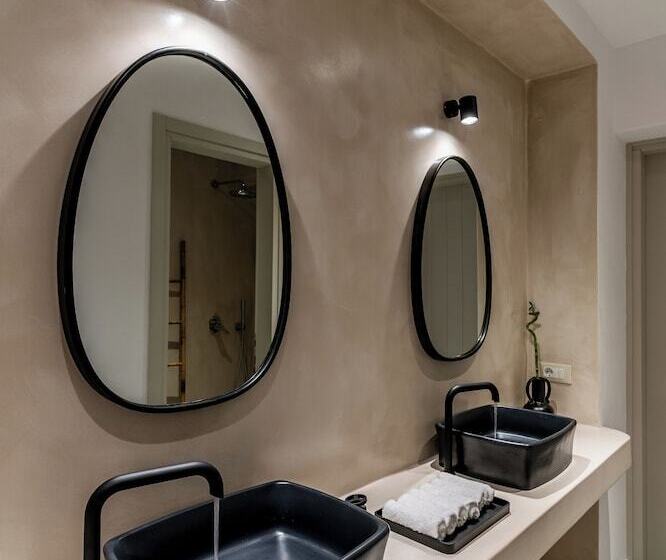 فندق Arotron Santorini