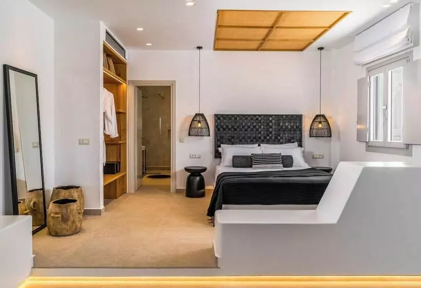 Hotelli Arotron Santorini