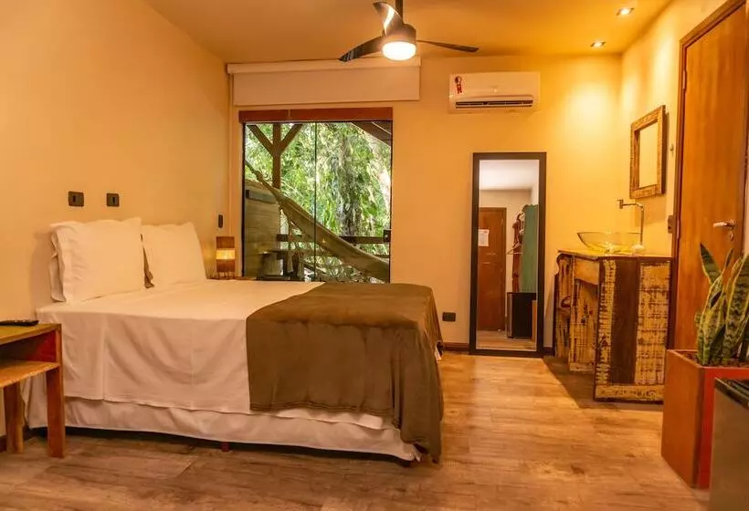 Hotelli Bossa Beach House