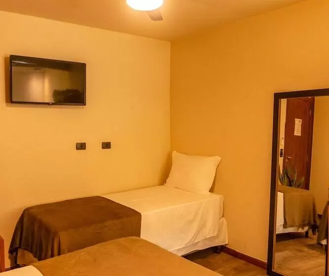 Hotelli Bossa Beach House