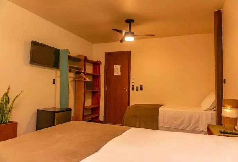 Hotelli Bossa Beach House