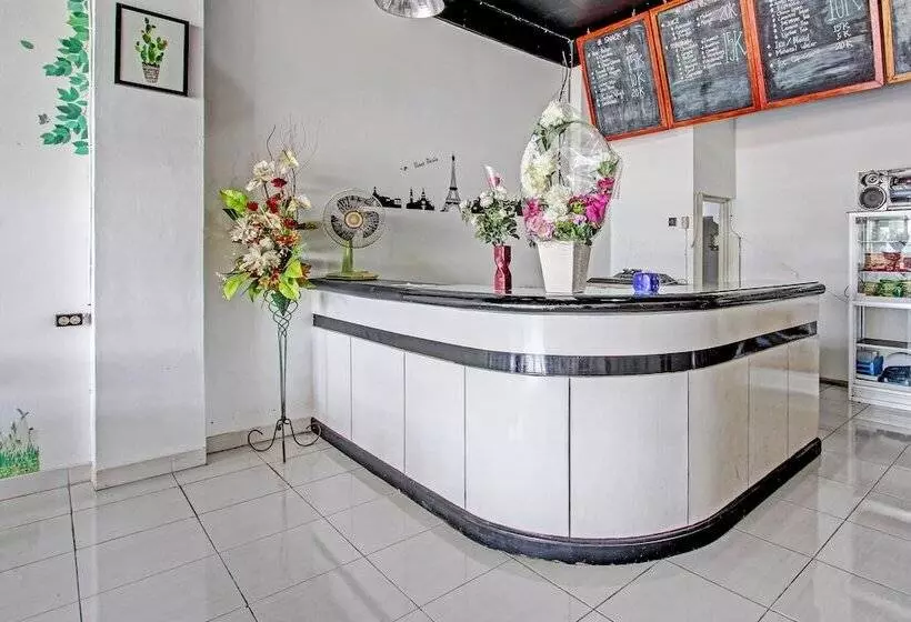 Hotel Capital O 92295 Double Tree