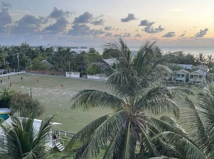 Hotelli Caye Caulker Beach