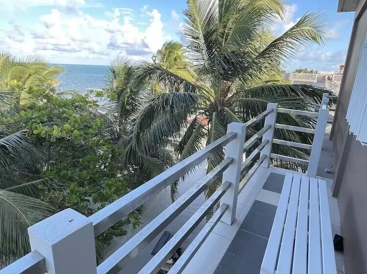 Hotelli Caye Caulker Beach