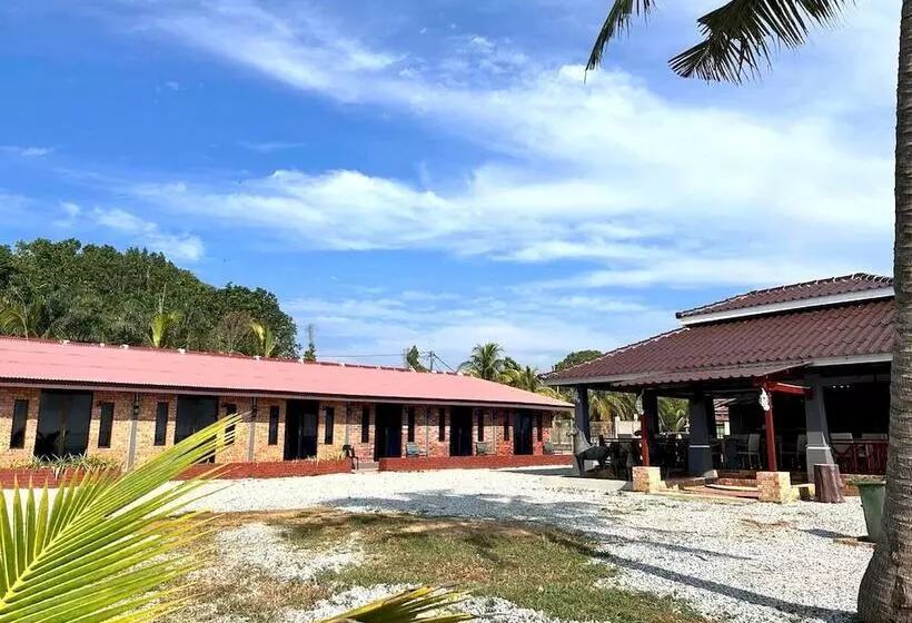 Hotelli Cemara Puri Resort & Spa By Oyo