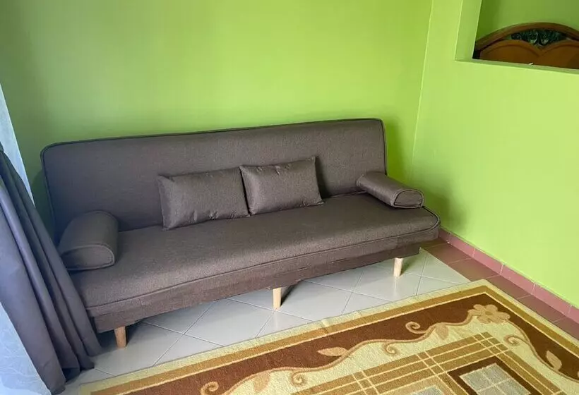 Hotelli Cemara Puri Resort & Spa By Oyo