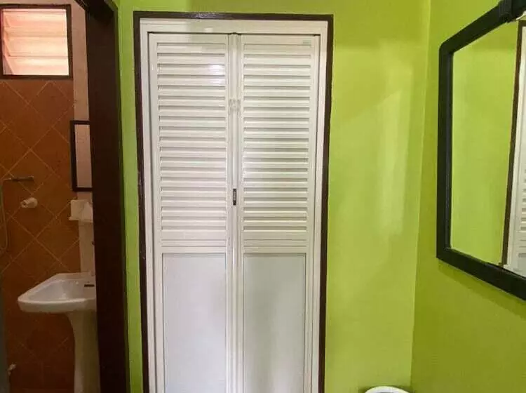 Hotelli Cemara Puri Resort & Spa By Oyo