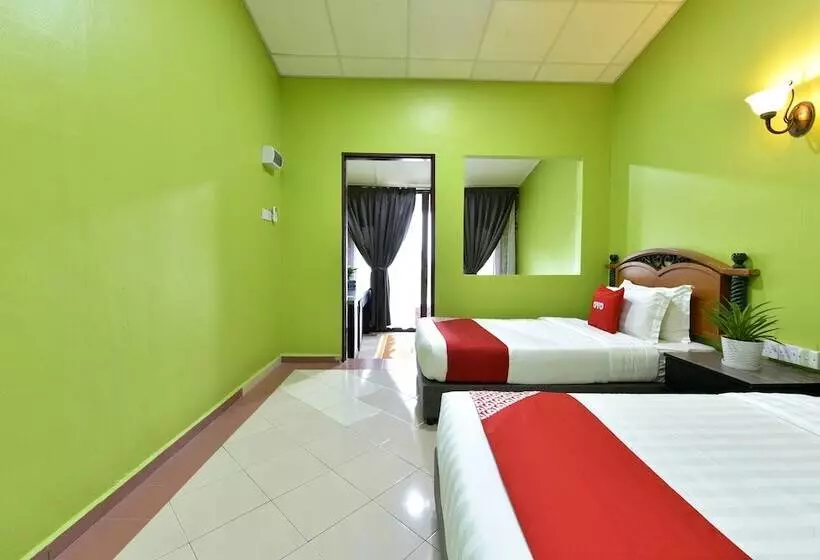 Hotelli Cemara Puri Resort & Spa By Oyo