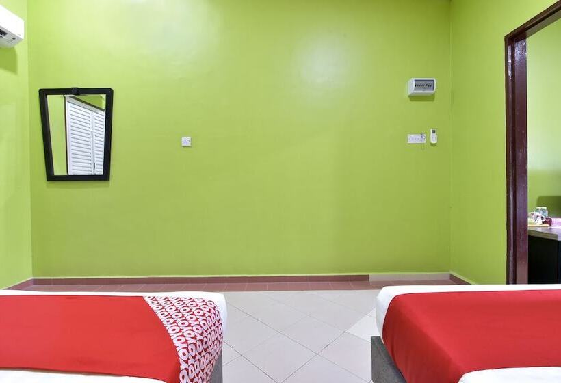 فندق Cemara Puri Resort & Spa By Oyo