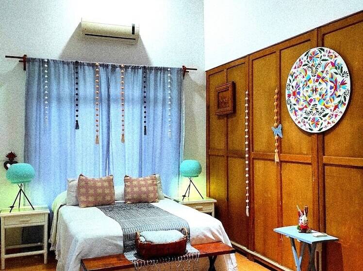 فندق Folklorsuites