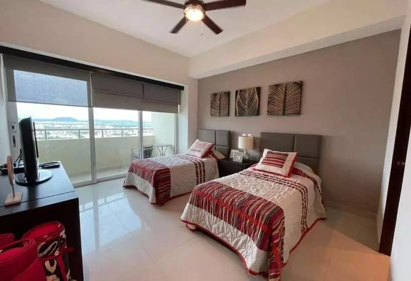 Hotelli Gavias Golden Shore