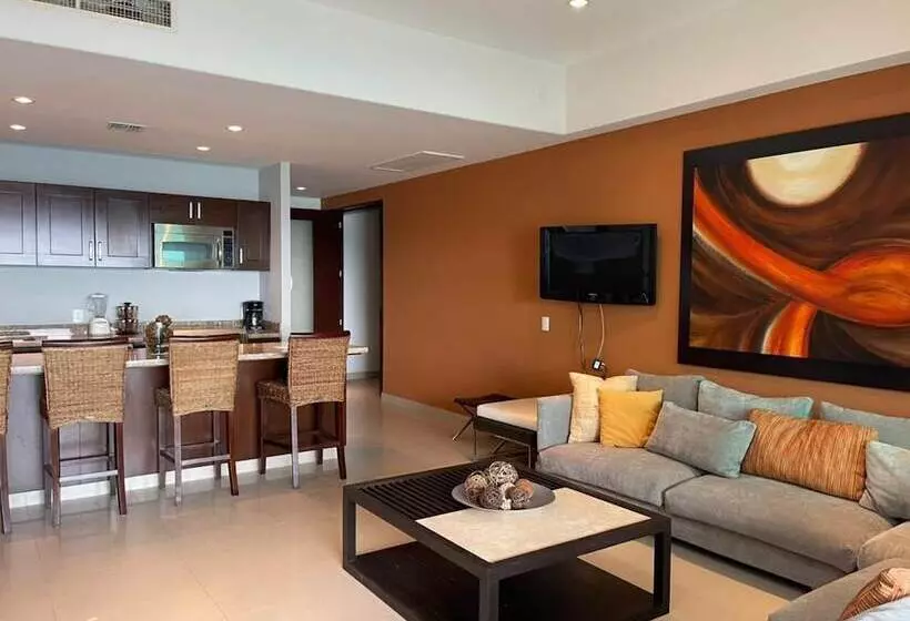 Hotelli Gavias Golden Shore