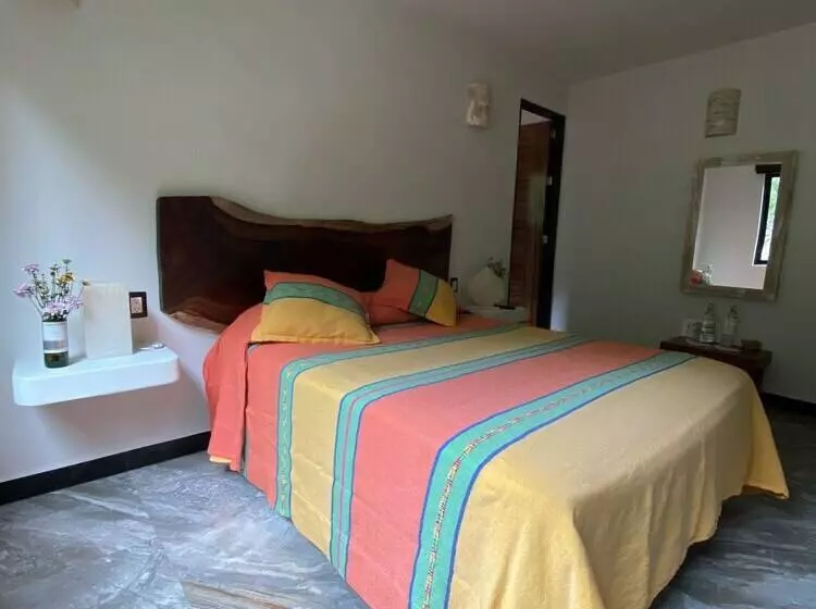 ホテル Hospedaje Anturios