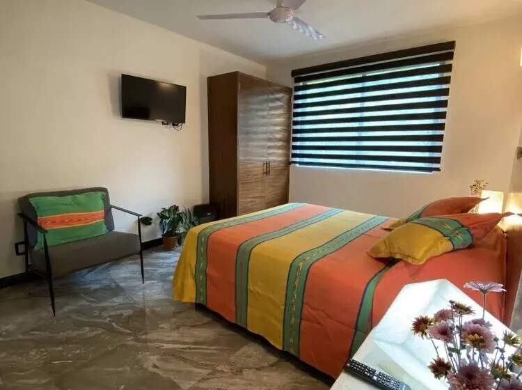 ホテル Hospedaje Anturios