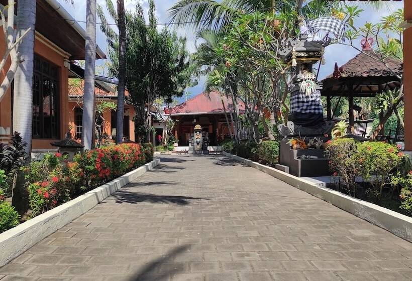 ホテル Keyani Bungalows Lovina