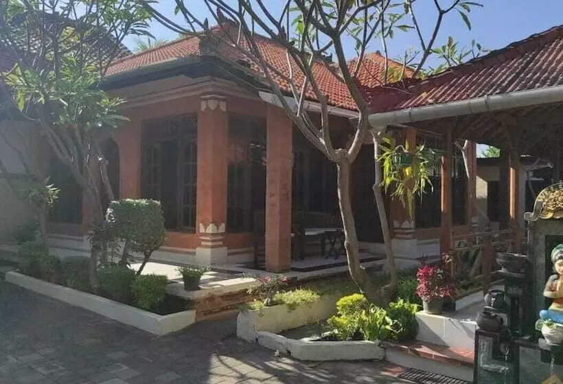 ホテル Keyani Bungalows Lovina