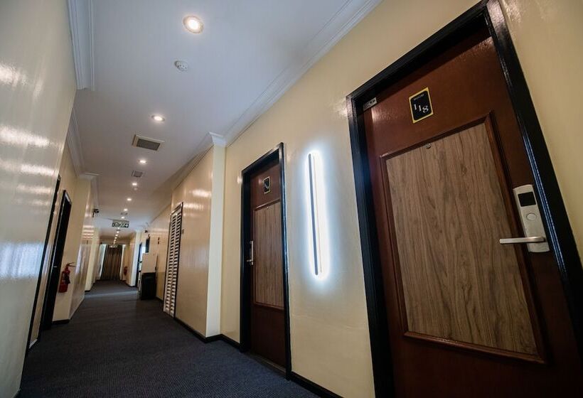 Capital O 90617 Hotel Meliden