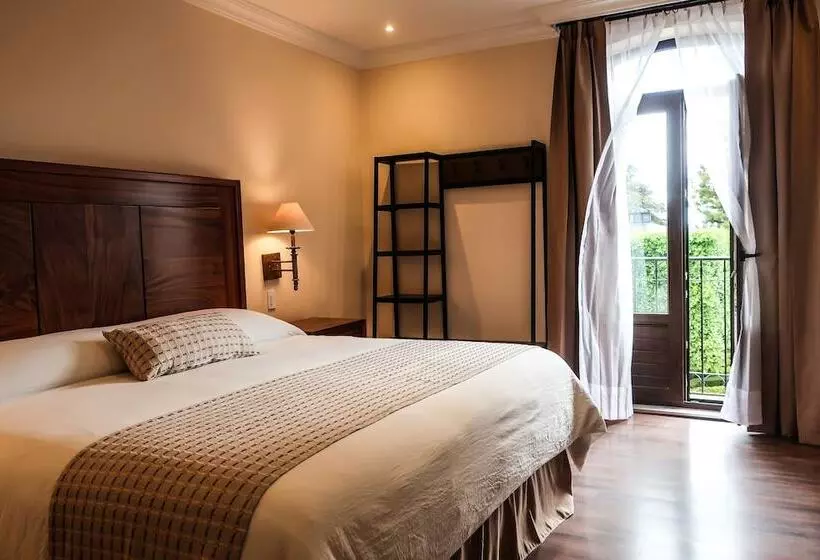 Hotelli Paseo Santiago