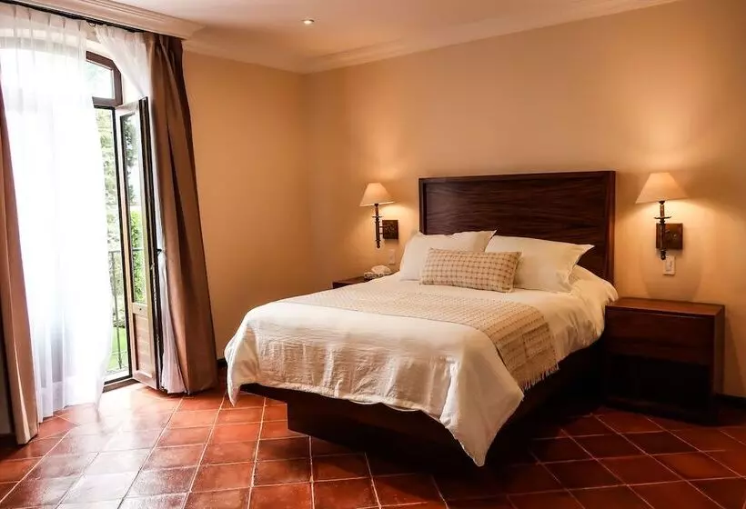 Hotelli Paseo Santiago