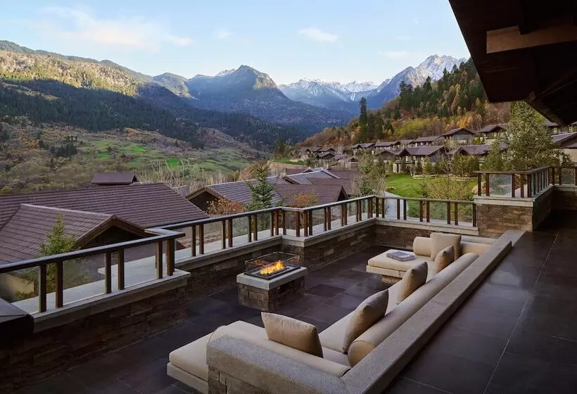 Hotelli Rissai Valley, A Ritz Carlton Reserve