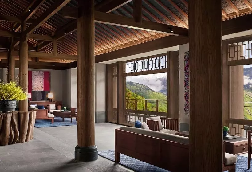 Hotelli Rissai Valley, A Ritz Carlton Reserve