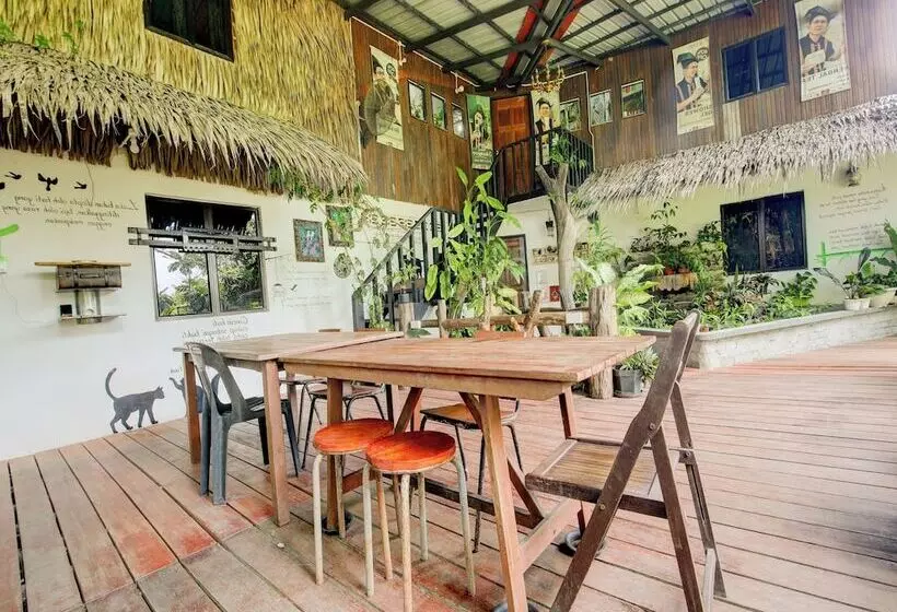 Hotelli Rumah Pangi Homestay By Oyo